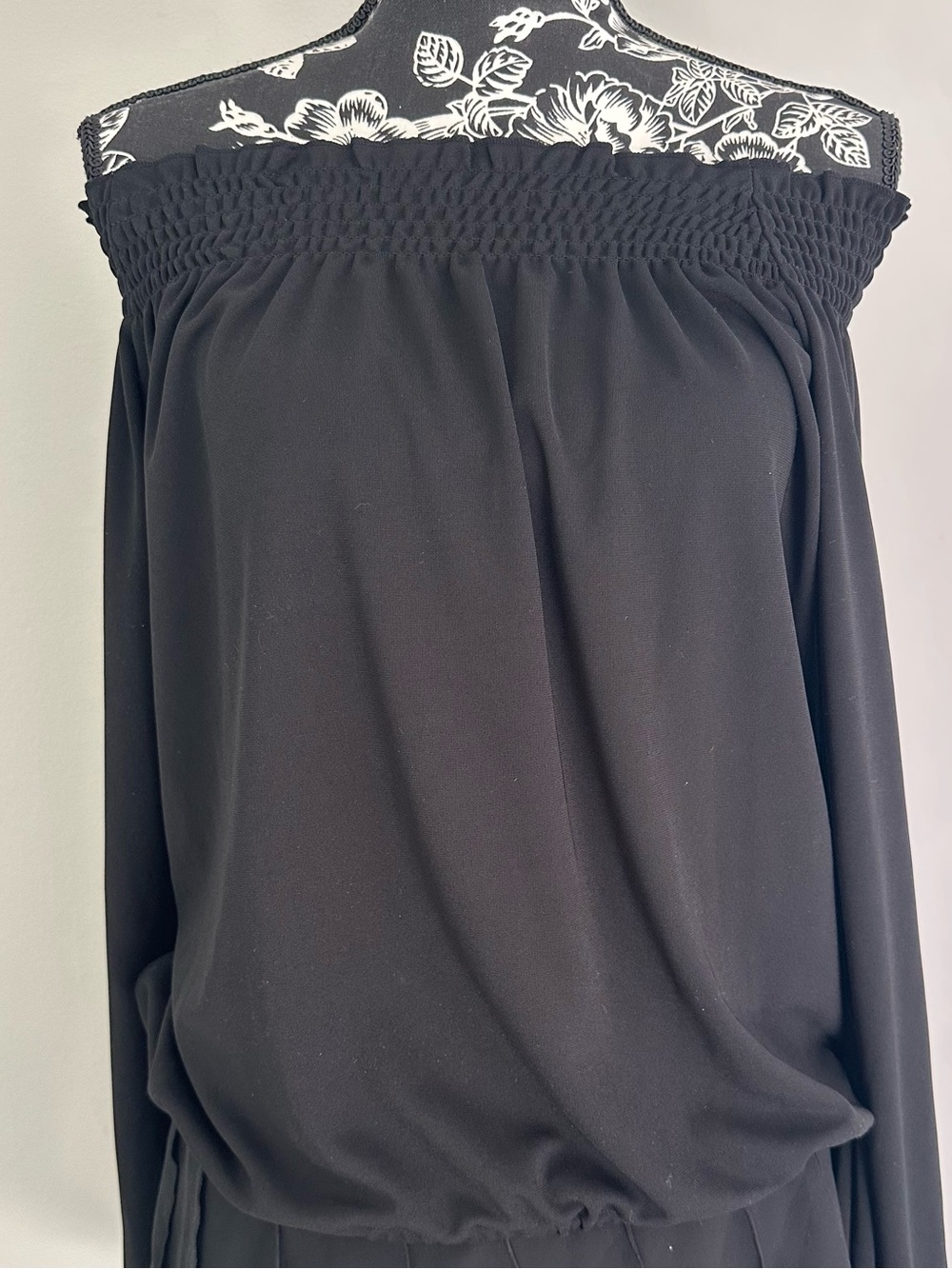 Vintage DKNY off the shoulder black top
